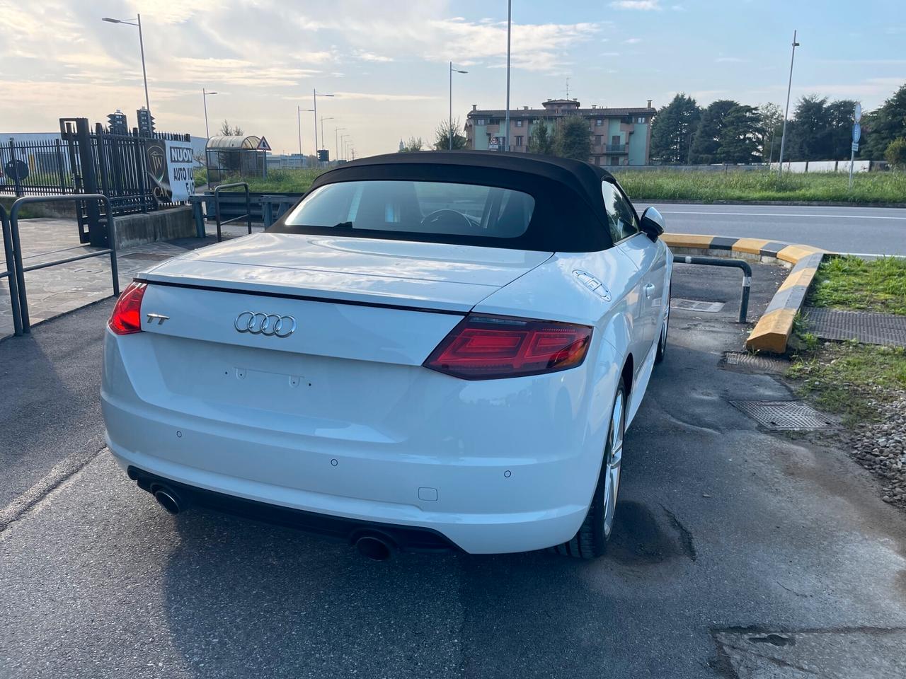 Audi TT Roadster 1.8 TFSI S tronic