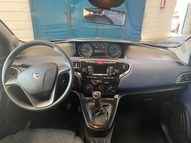Lancia Ypsilon 1.0 FireFly 5 porte S&S Hybrid Oro - PROMO SIRONIAUTO+