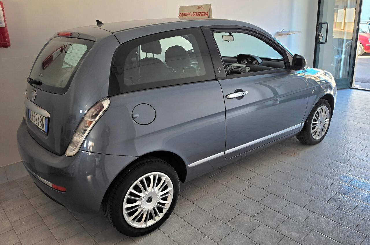 Lancia Ypsilon 1.2 69 B km 58 Mila