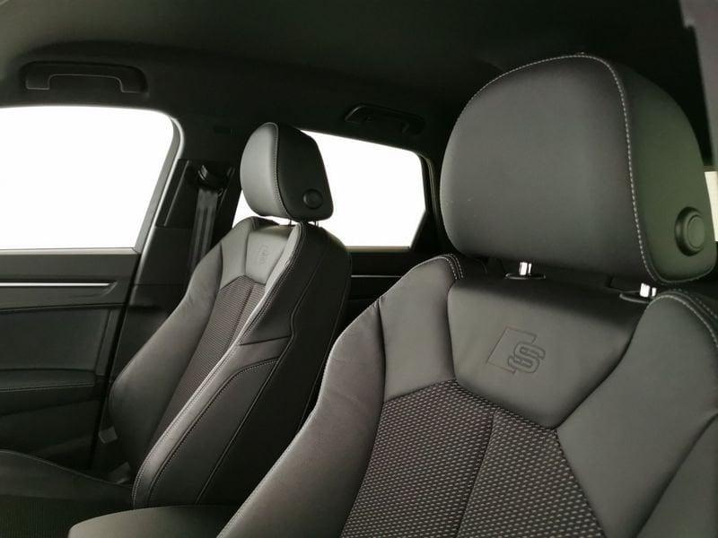 Audi Q3 35 2.0 tdi S line edition s-tronic