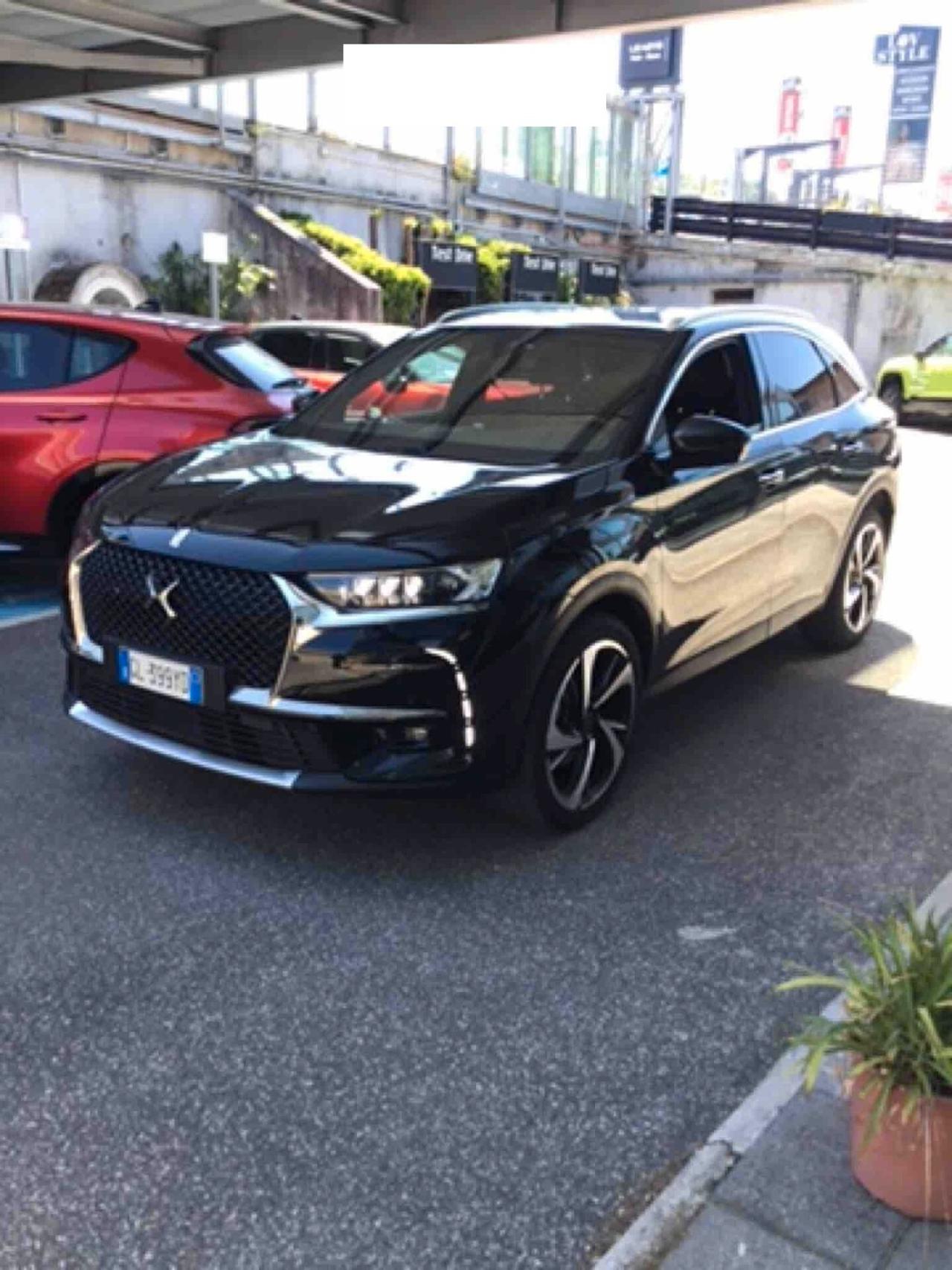 DS 7 CROSSBACK 1.5 BLUEHDI 130CV AUT. GRAN CHIC ( FARI LED - COCKPIT - CRUISE - CLIMA TRIZONA - PELLE - NAVI - MIRROR - PDC - TELECAMERA POST. - CERCHI 19 )