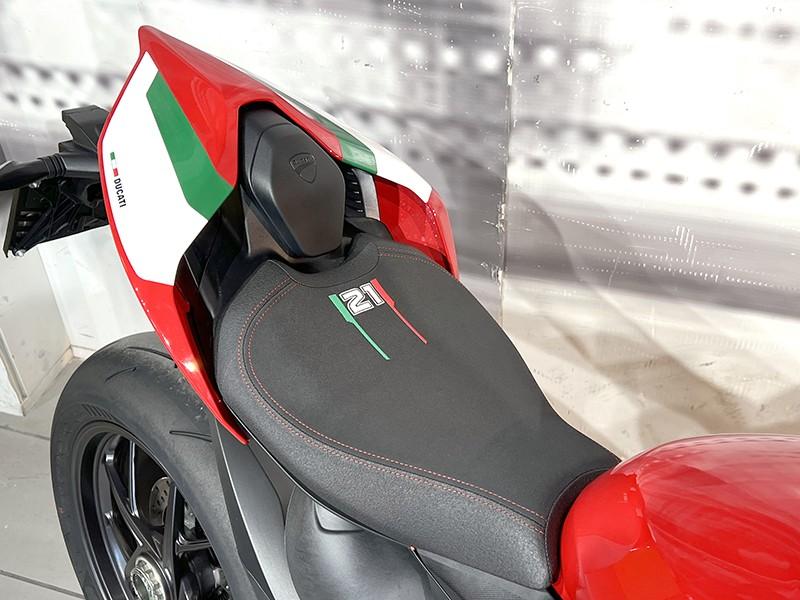 Ducati Panigale V2 Bayliss 20th