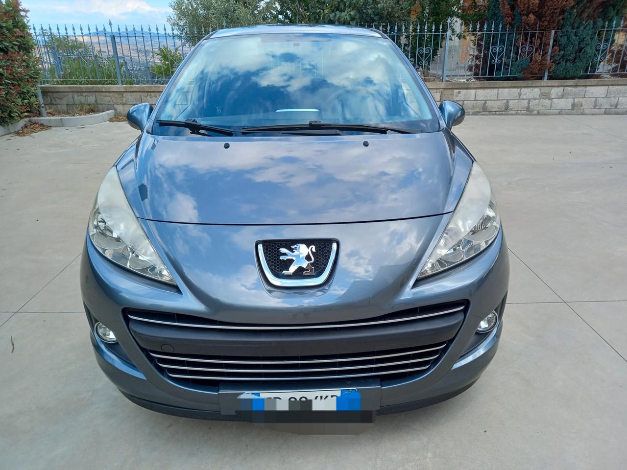 Peugeot 207 1.4 HDi 70CV 5p. Millesim 200