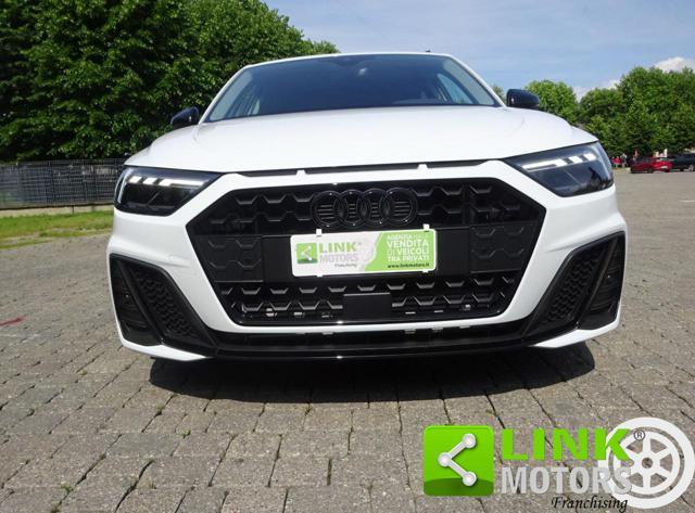 AUDI A1 SPB 40 TFSI S tronic Identity Black S Line