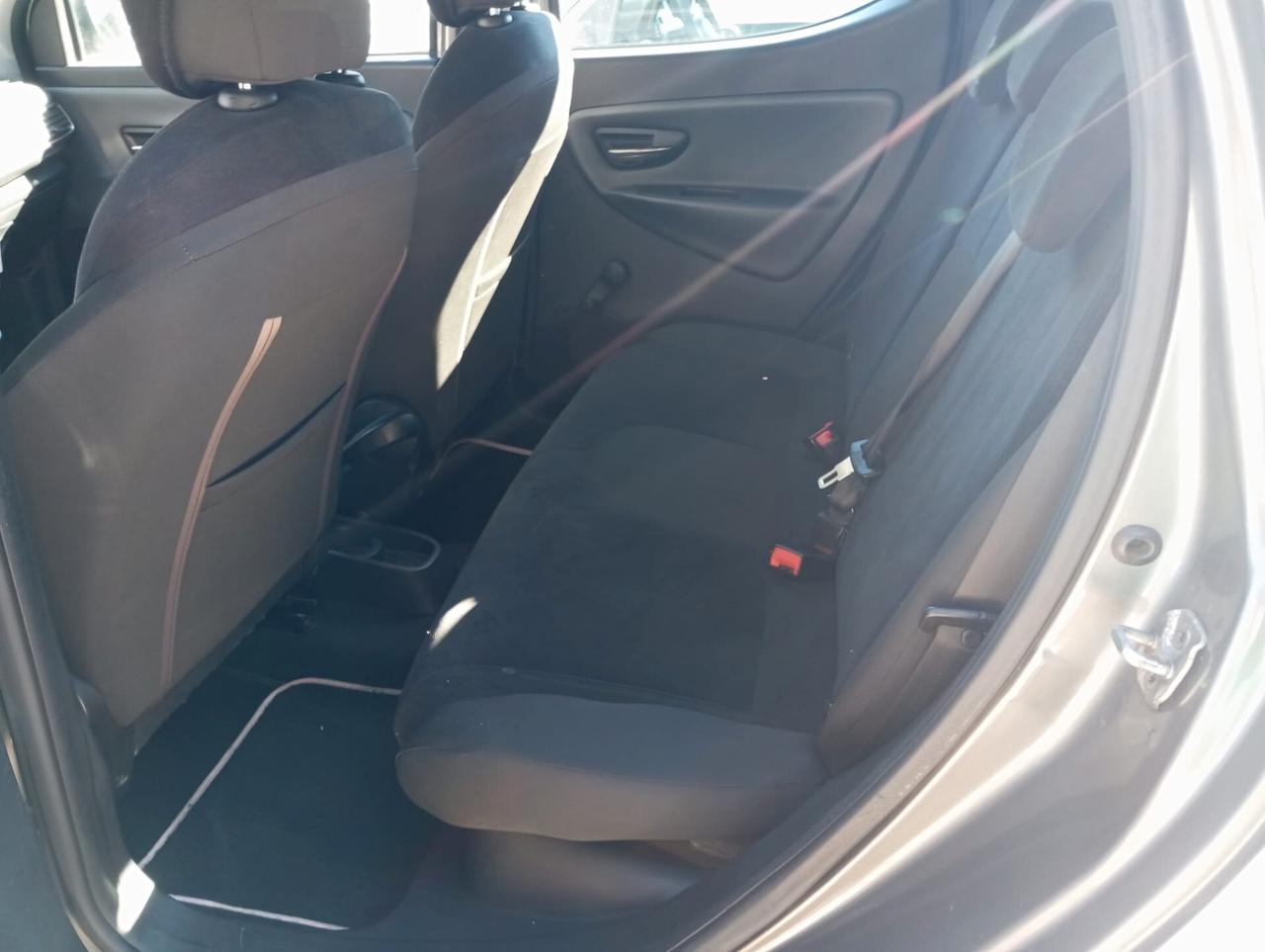 Lancia Ypsilon 1.3 MJT 16V 95 CV 5 porte S&S Gold