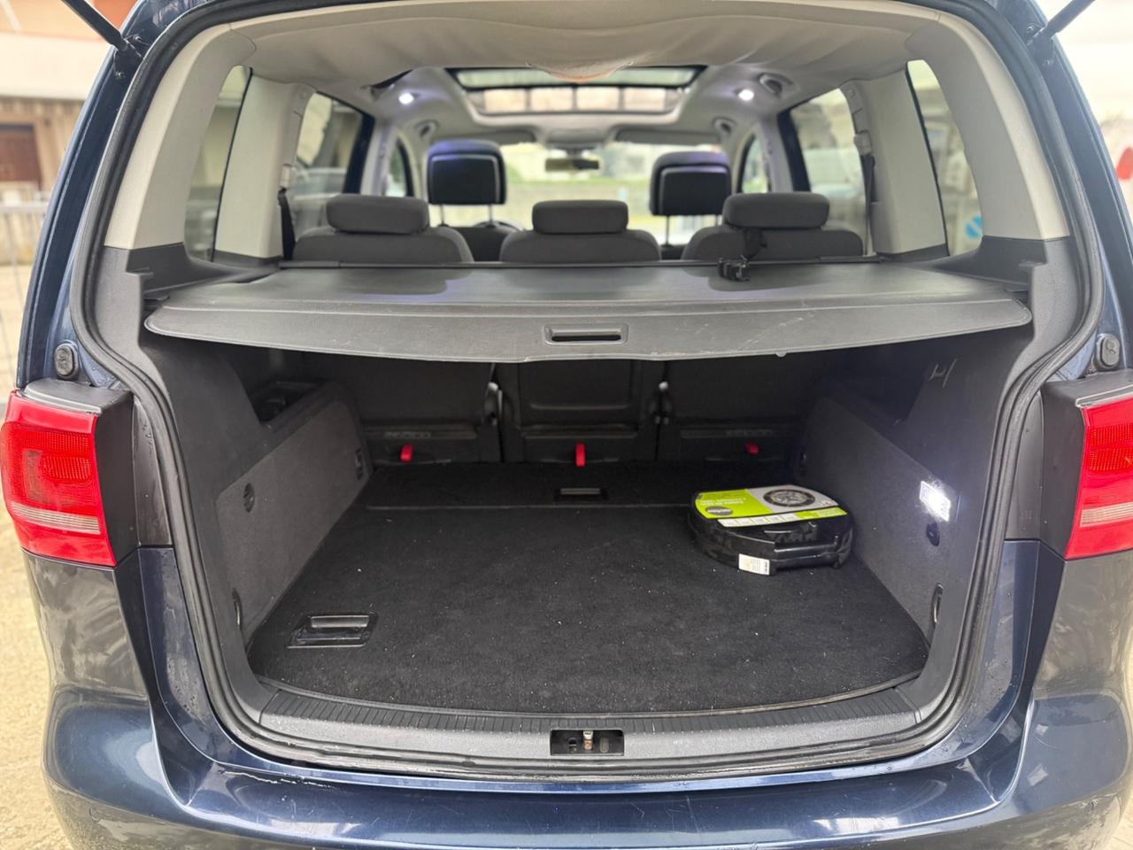 Volkswagen Touran 1.4 Metano tetto panoramico 2012