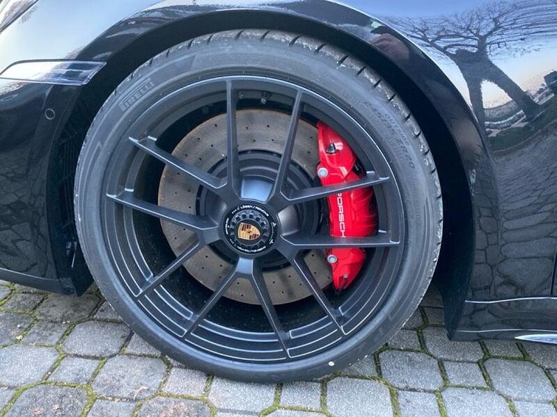 Porsche 911 911 Carrera 4 GTS 541 CV (992.2)