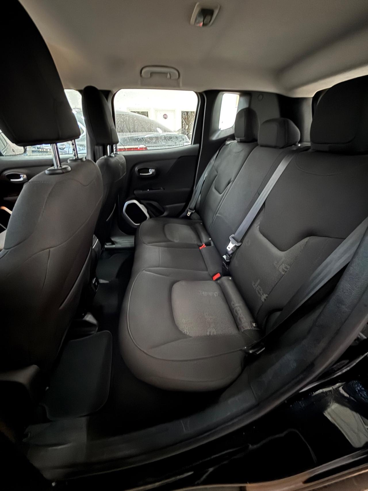 Jeep Renegade 1.6 E-TorQ EVO Longitude GPL