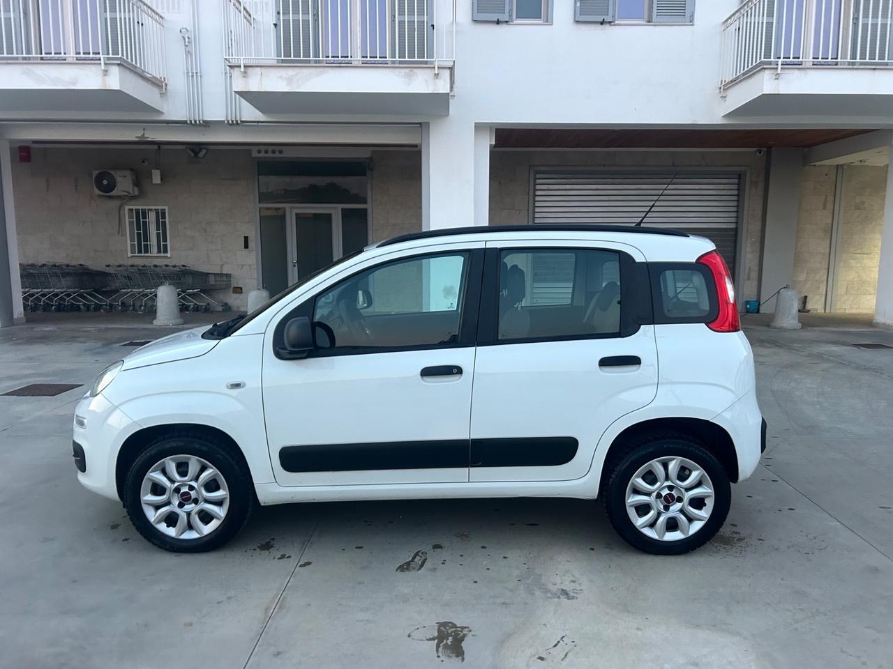 Fiat Panda 0.9 TwinAir Turbo Natural Power Lounge