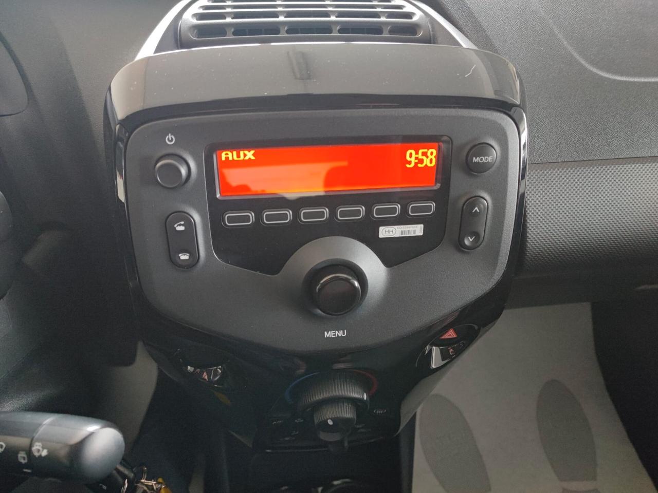 Citroen C1 VTi 72 S&S 5 porte Shine