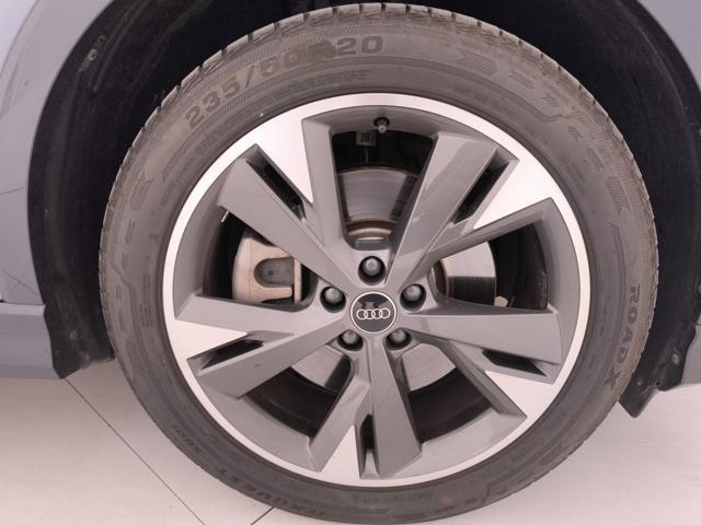 AUDI Q4 e-tron 40 Business Advanced