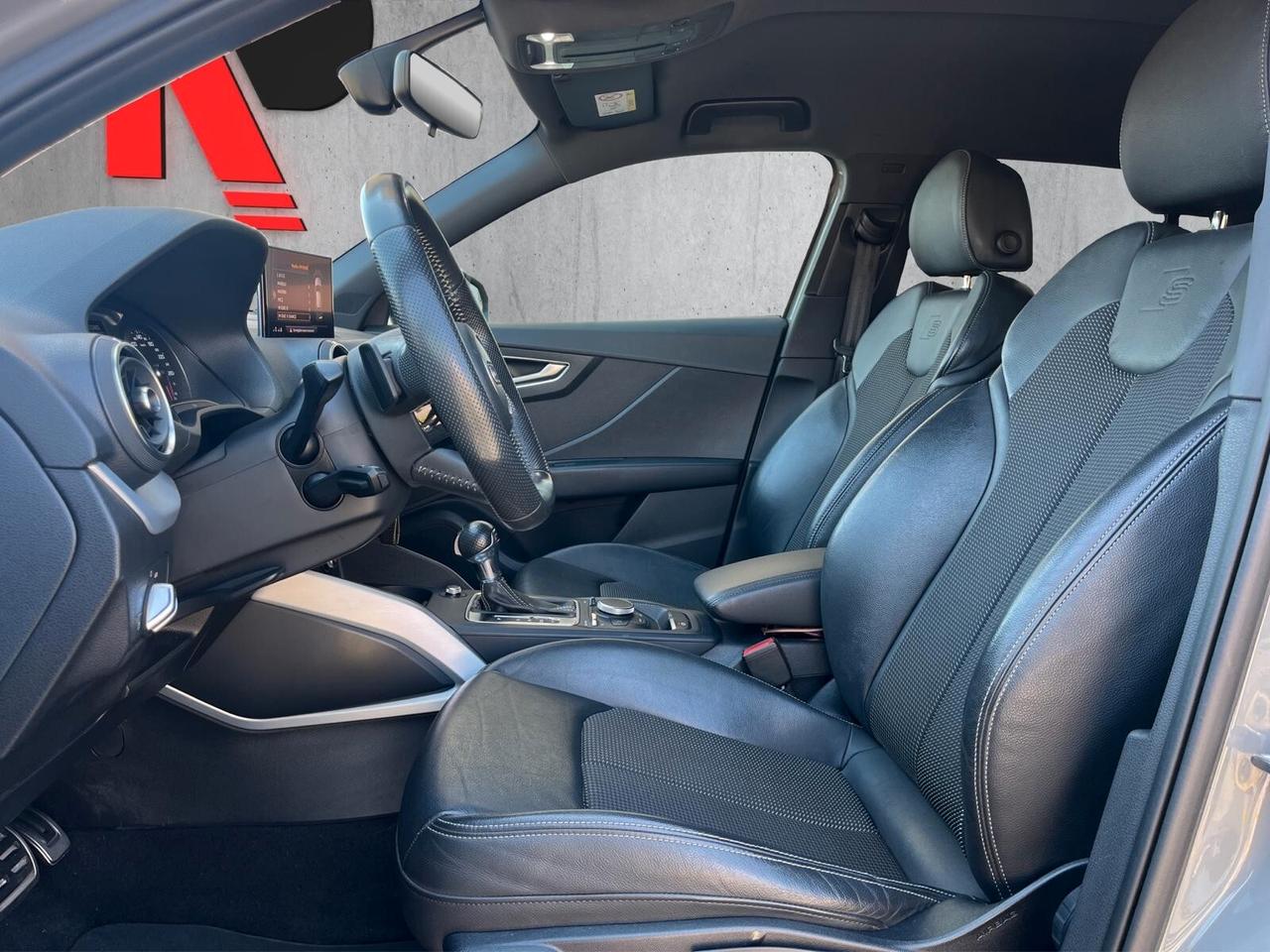 Audi Q2 1.6 TDI Identity Black 115Cv