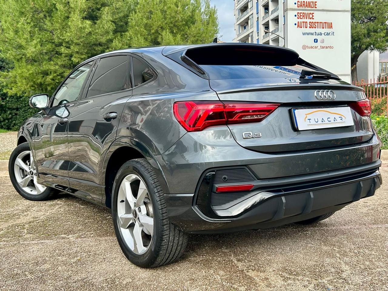 Audi Q3 S-Line 2.0 35 TDI #8354
