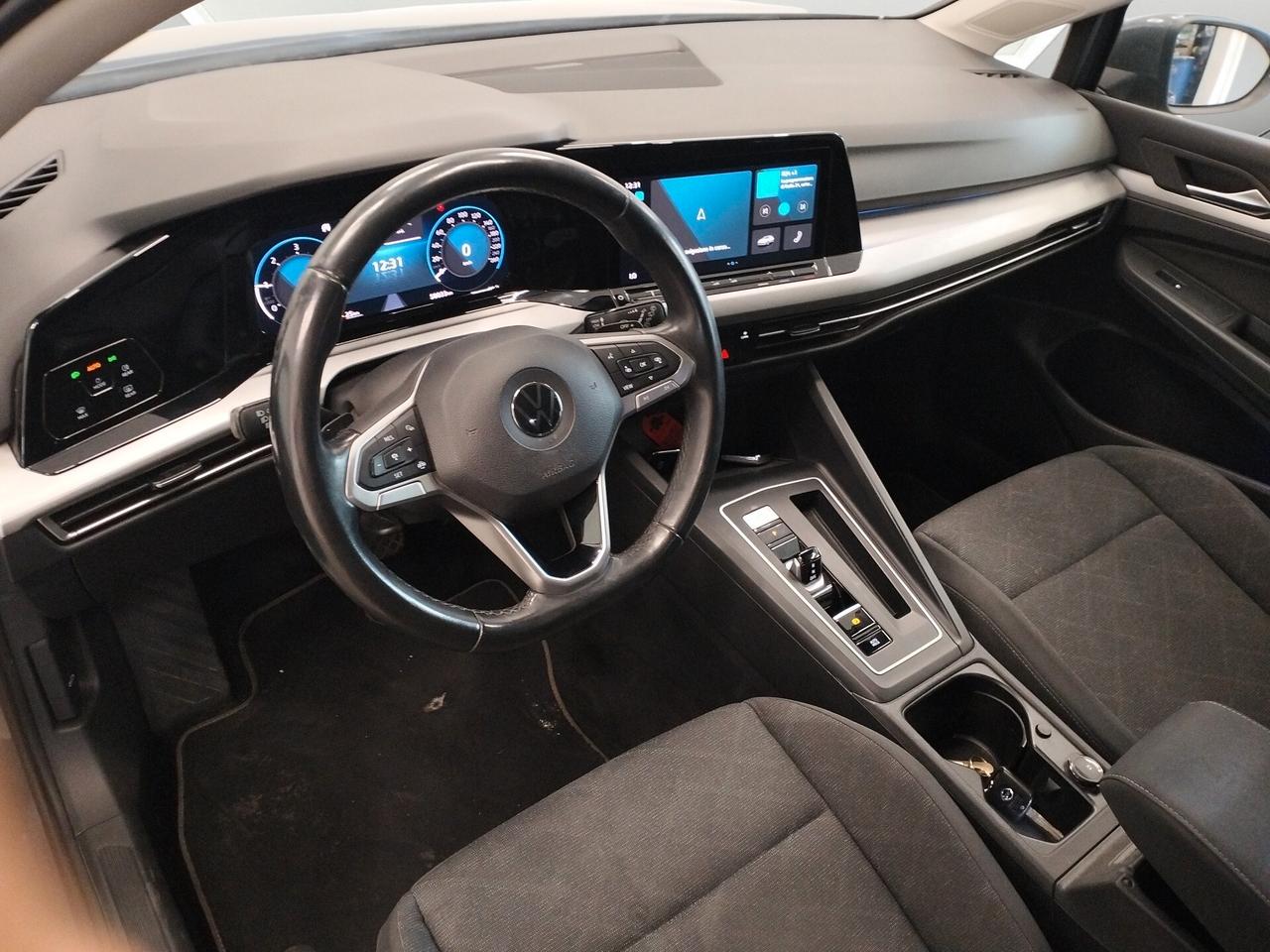 Volkswagen Golf VIII 2020 2.0 tdi Life 115cv dsg