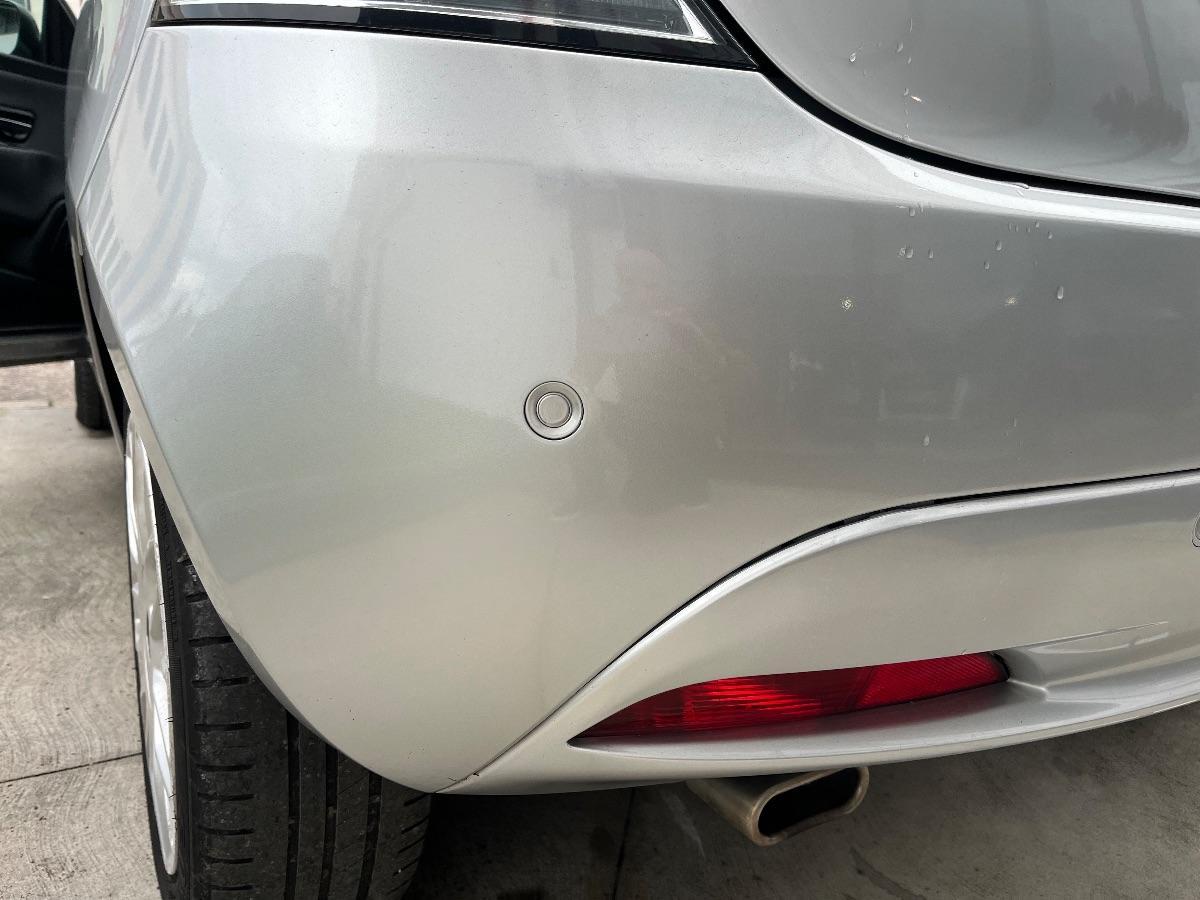 LANCIA Ypsilon 1.0 5p. Hybrid Silver SENSORI PARK