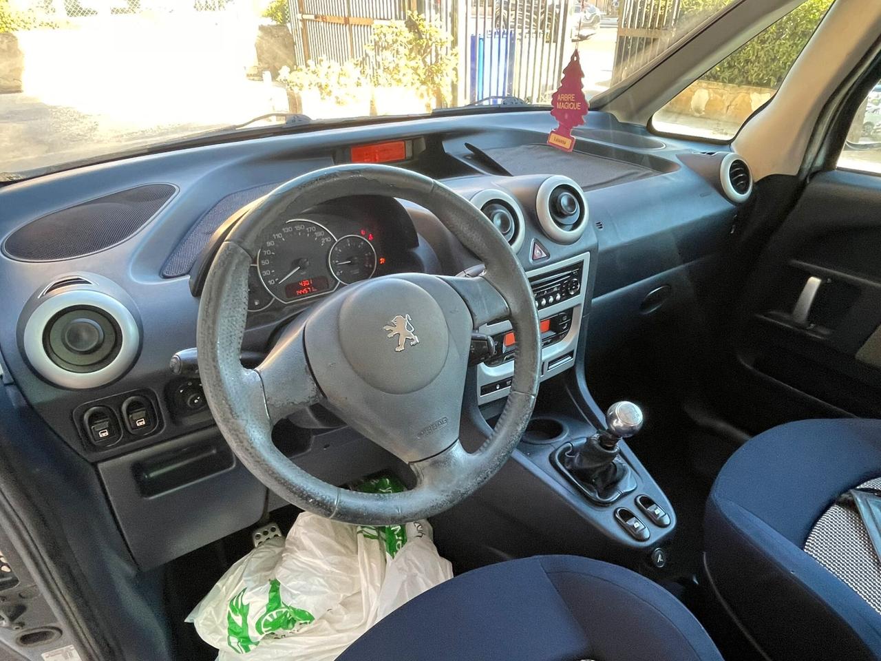 Peugeot 1007 1.4 HDi Happy