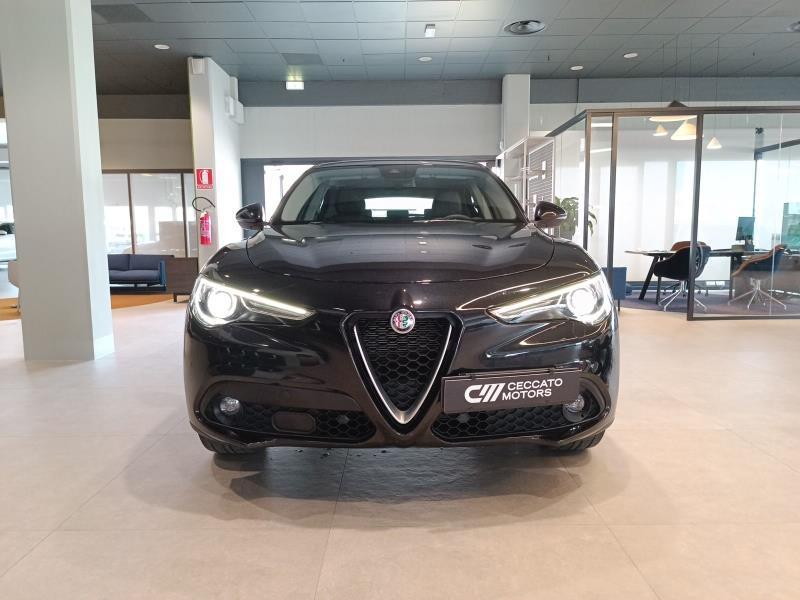 Alfa Romeo Stelvio 2.2 Turbo Executive RWD AT8