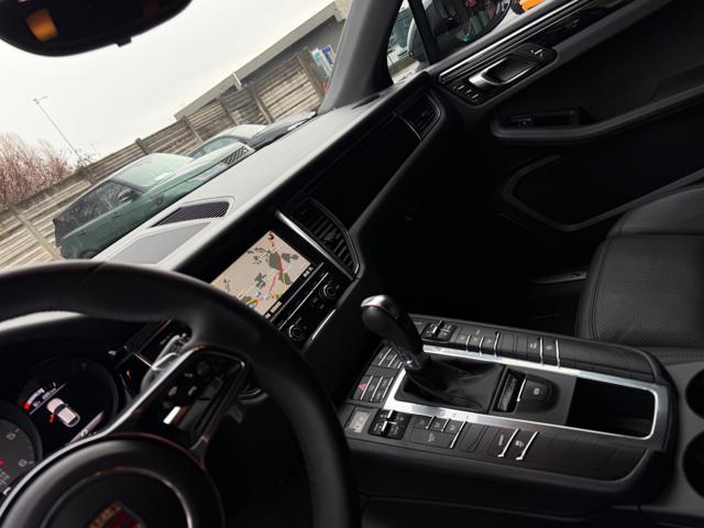 PORSCHE Macan 3.0 V6 CARVERTICAL DISPONIBILE TOTAL BLACK