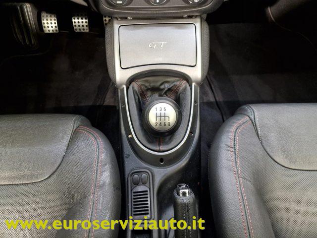 ALFA ROMEO GT 1.9 JTDM 16V Distinctive Q2