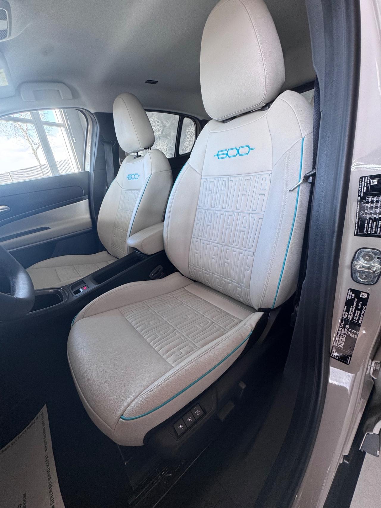 FIAT 600 HYBRID LA PRIMA MY2025