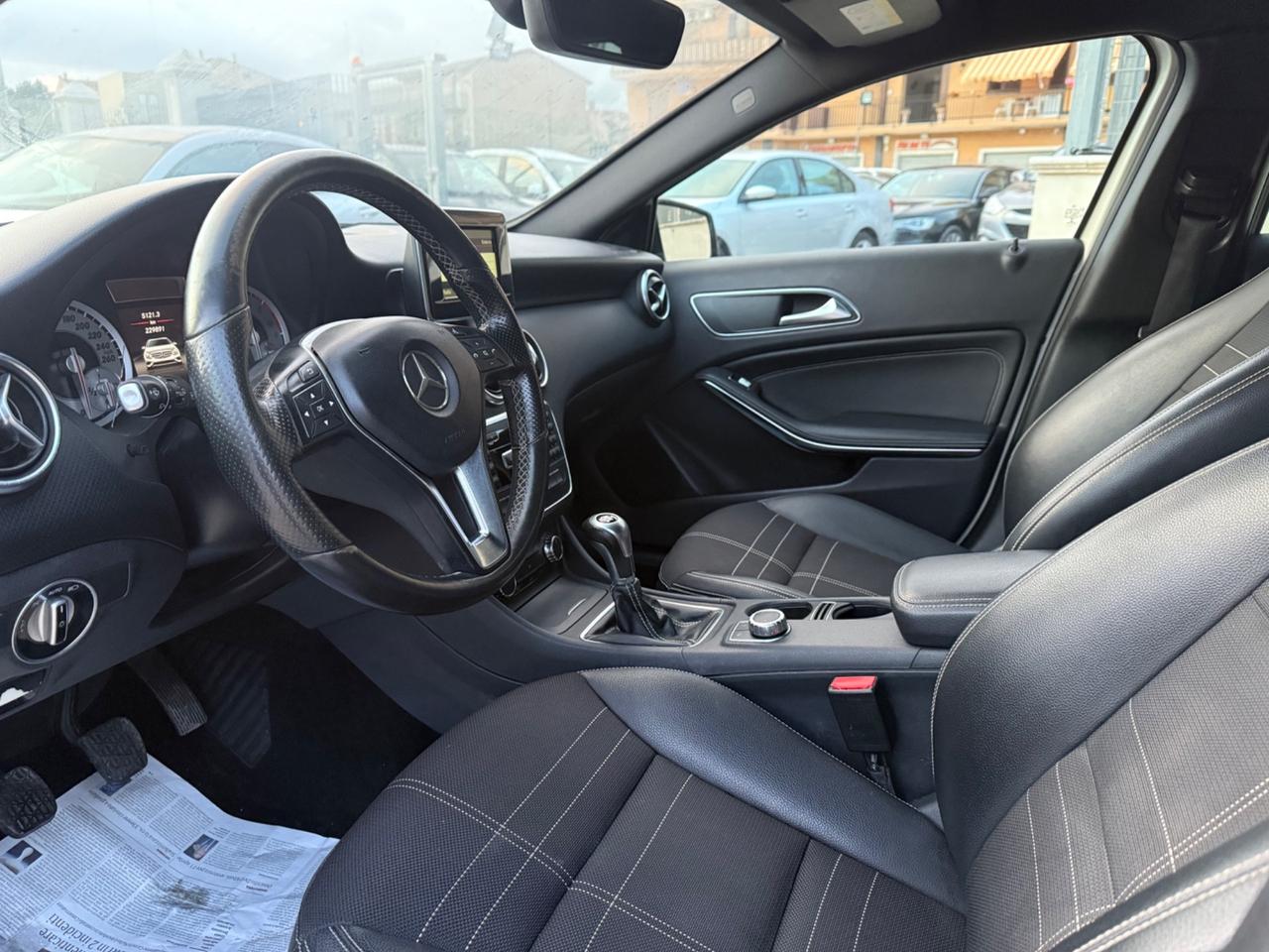 Mercedes-benz A 200 CDI Sport 2015