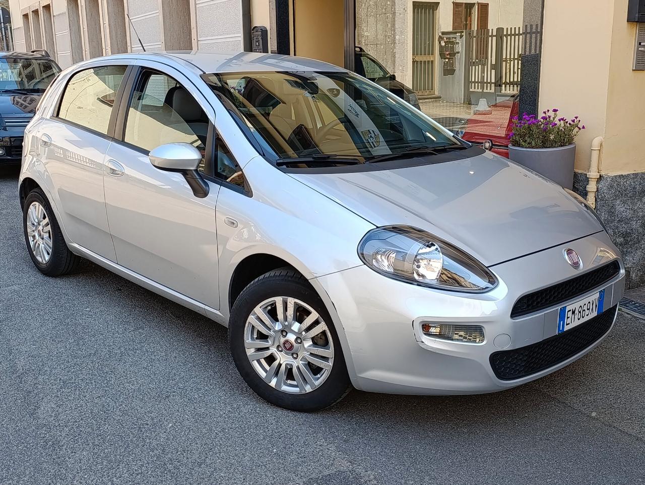 Fiat Punto 1.2 8V 5 porte Lounge solo 48.794 certificati