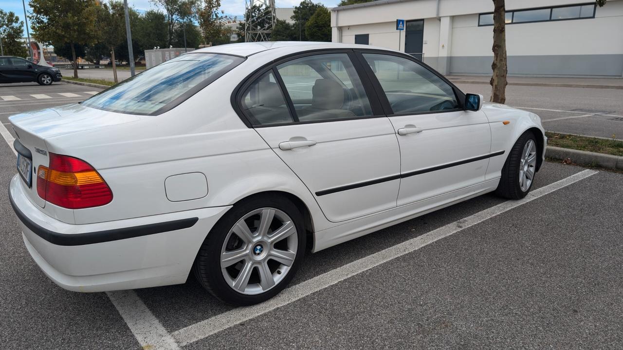 Bmw 325i UNICO PROPRIETARIO