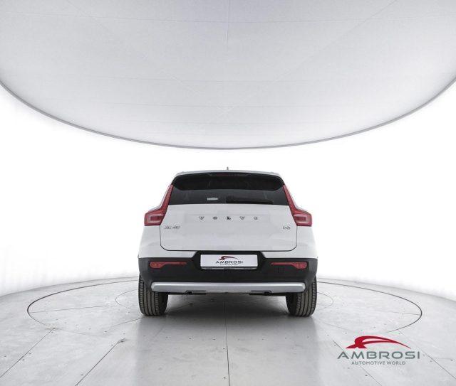 VOLVO XC40 D3 Geartronic Momentum - AUTOCARRO N1 - PER OPERAT