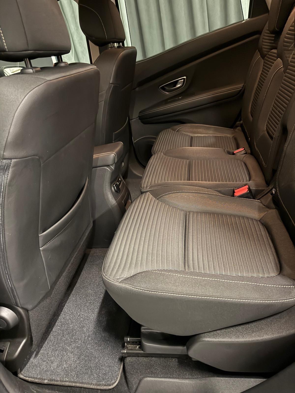 Renault Scenic Scénic Blue dCi 120 CV Sport Edition2