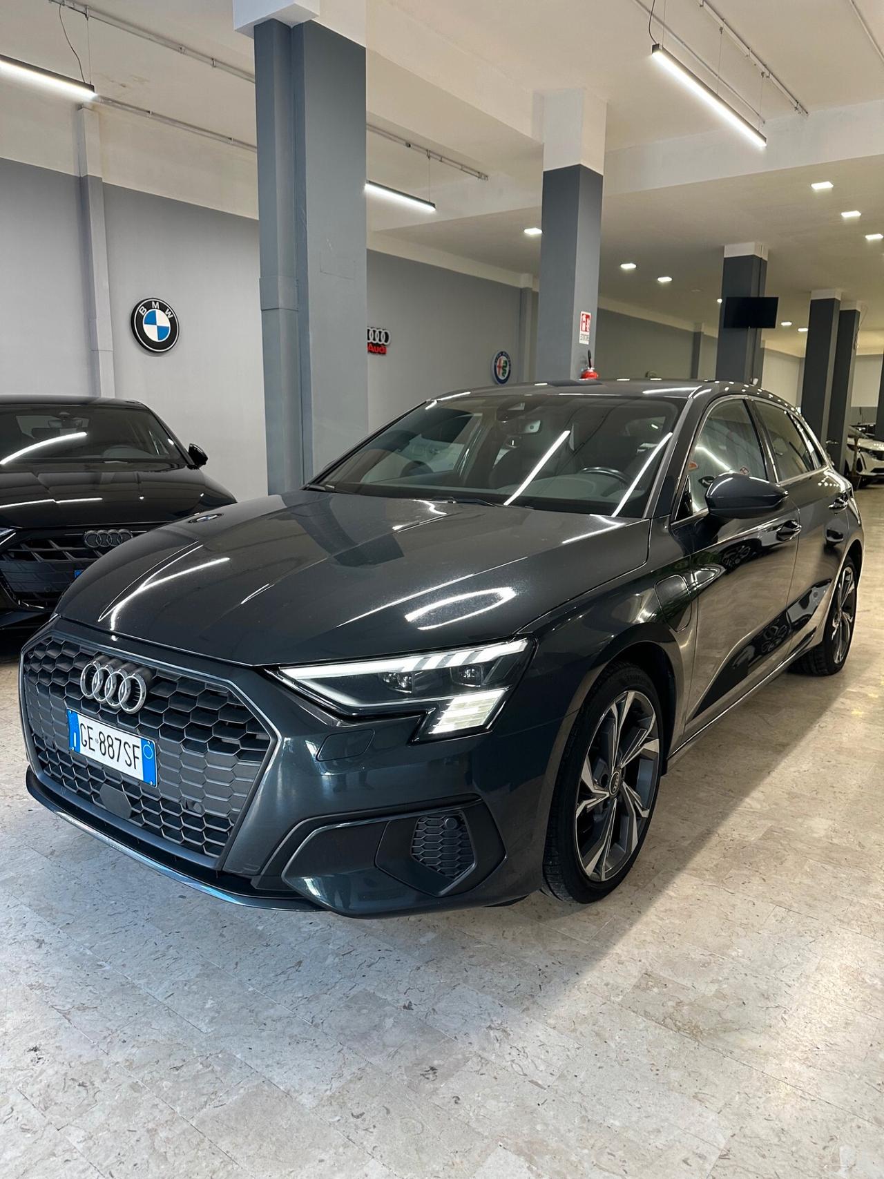 Audi A3 35 TFSI S tronic line edition