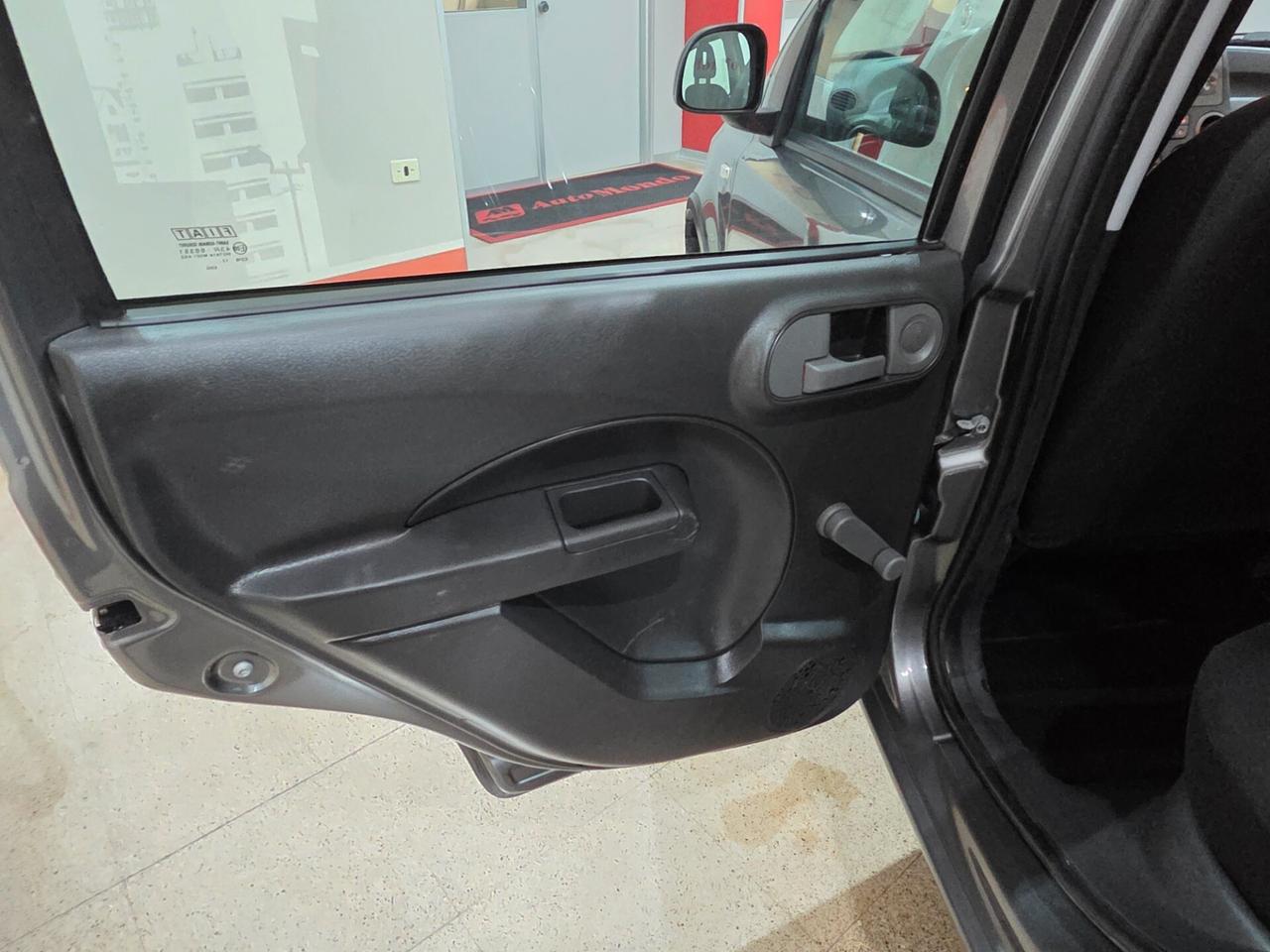 Fiat Panda 1.3 MJT 16V DPF 4x4 Climbing