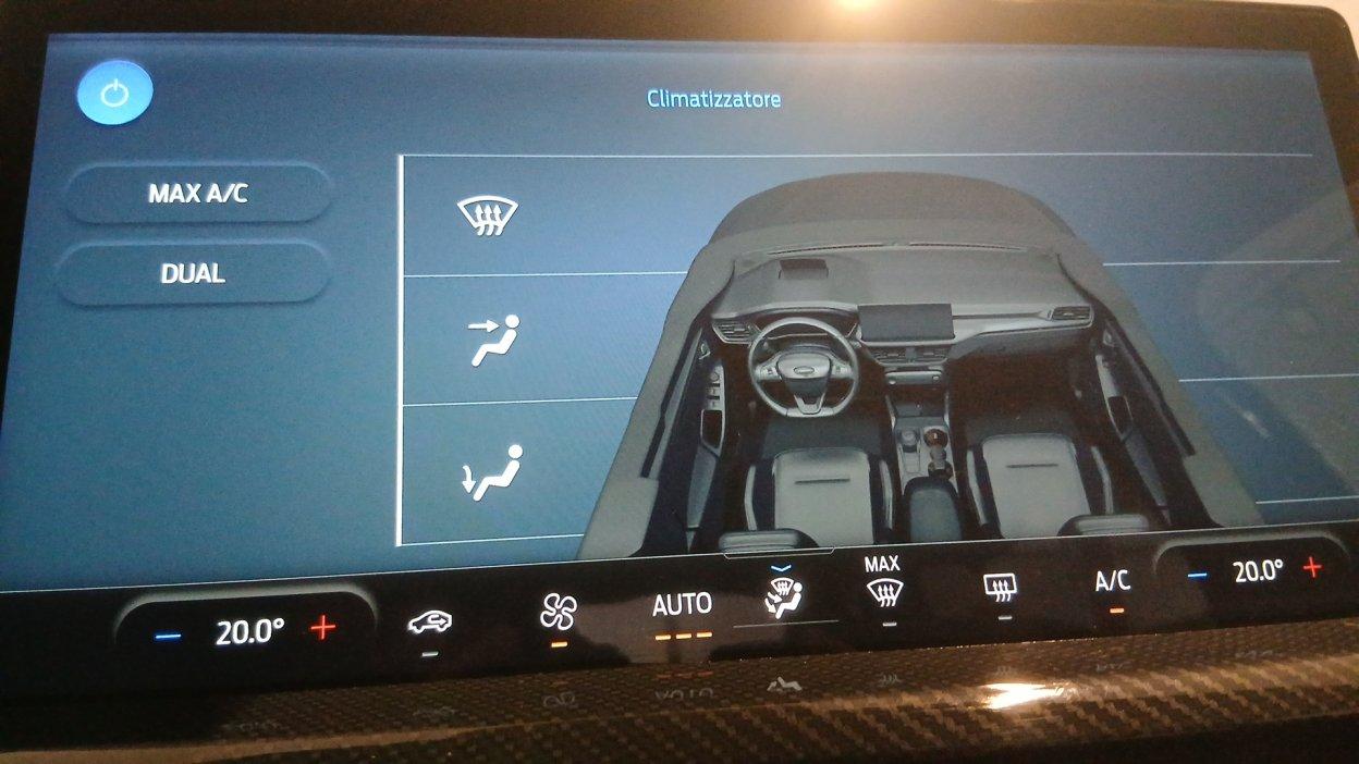 FORD Focus 4ª serie - Focus 1.5 EcoBlue 115 CV automatico 5p. ST-Line