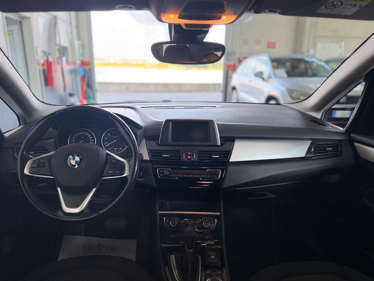 Bmw 218 218i Advantage AUTOMATICO NEOPATENTATI