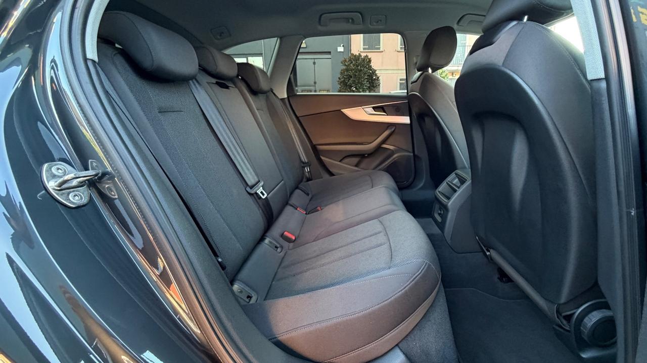 AUDI A4 AVANT 35 2.0 BUSINESS ADVANCED S-TRONIC TDI 163 CV - FULL LED, CARPLAY, CRUISE CONTROL