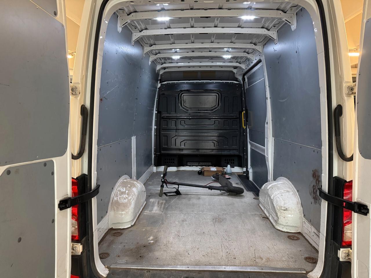 Volkswagen Crafter 2.0 TDI L3H3 Furgone AUTOCARRO +IVA