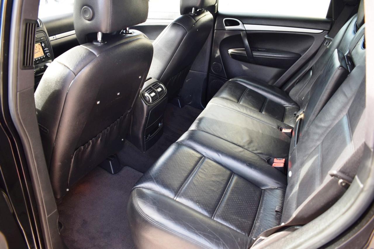 Porsche Cayenne 3.0TDI V6 240cv Tiptronic UNICO PROPRIETARIO IVA ESPOSTA
