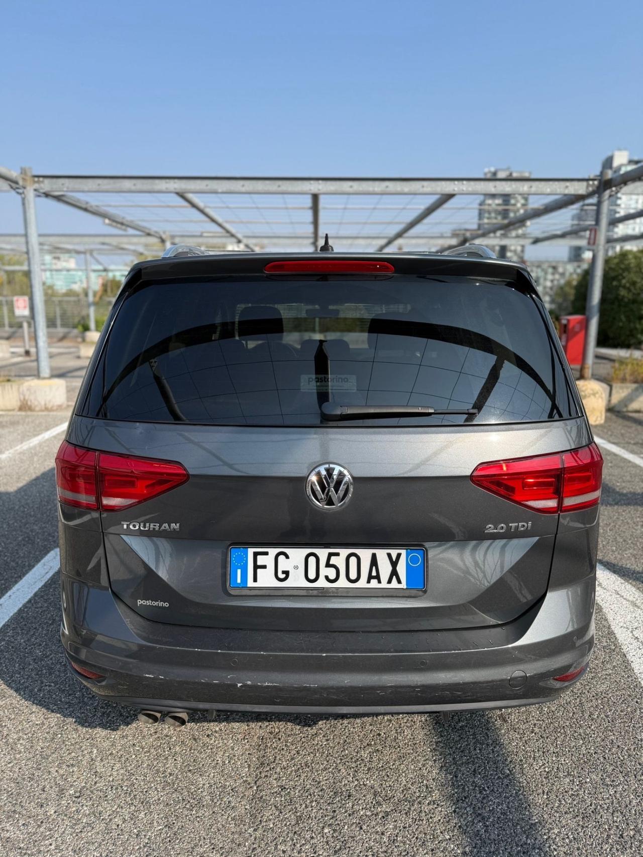 Volkswagen Touran 2.0 TDI 150 CV SCR DSG Executive BlueMotion Tech.