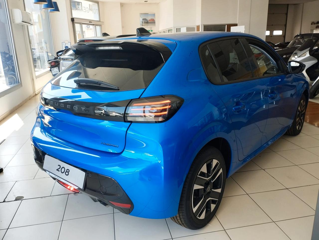 Peugeot 208 Hybrid 110 e-DCS6 Allure