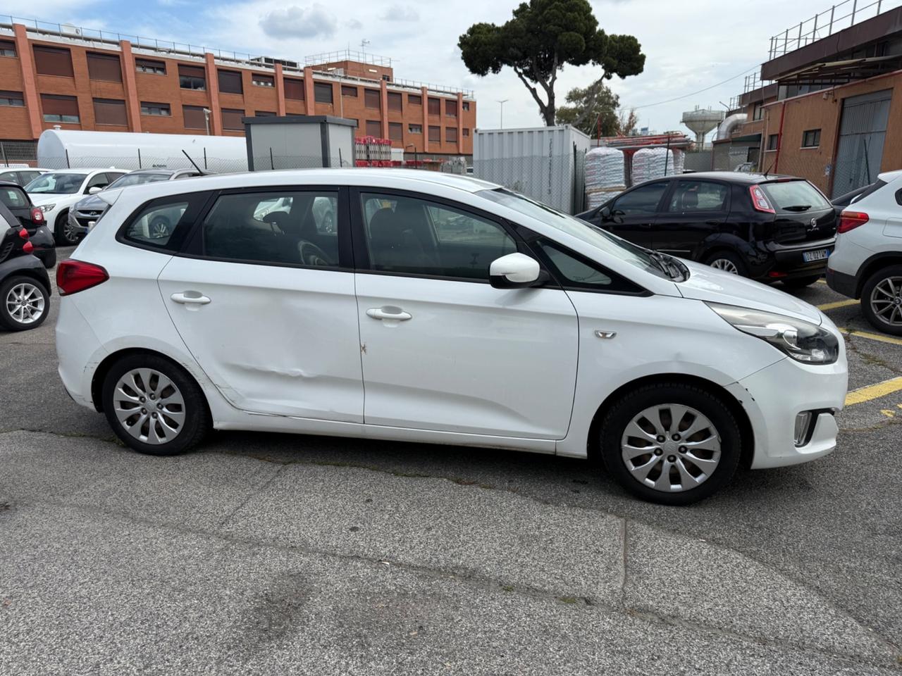 Kia Carens 1.6 GDI Class GPL
