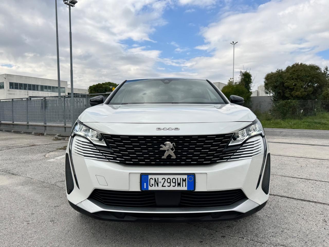 PEUGEOT 3008 1.5 Hdi Allure - Led Navi 18