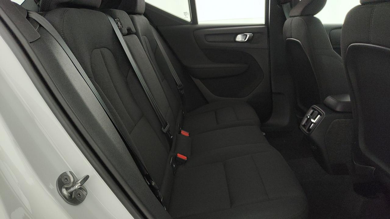 VOLVO XC40 2.0 b3 Essential auto