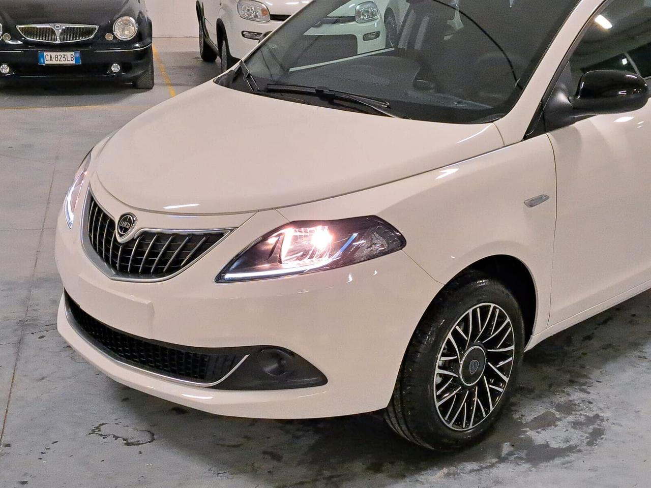 Lancia Ypsilon 1.0 FireFly Hybrid Platino Km. 0 (466)