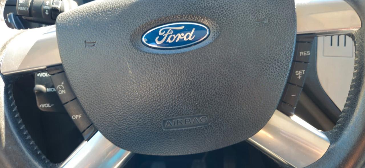 Ford Kuga 2.0 TDCi 136 CV 4WD Titanium