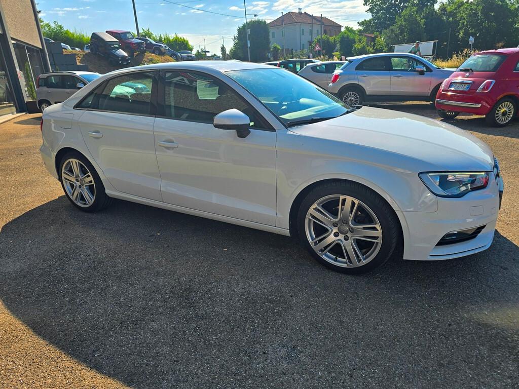 Audi A3 Sedan 1.6 TDI Ambition