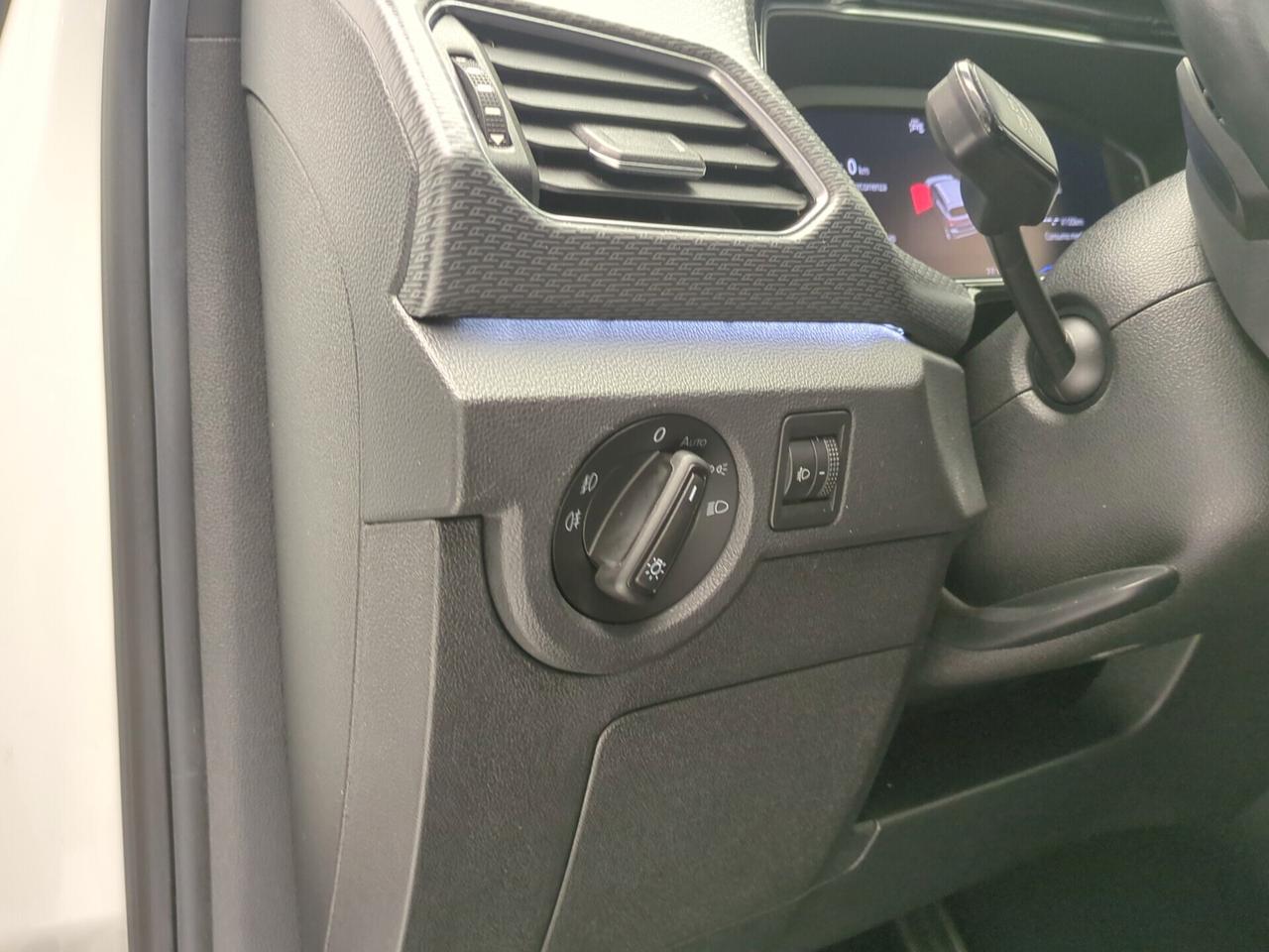 Volkswagen T-Cross 1.0 TSI 110 CV DSG R-LINE