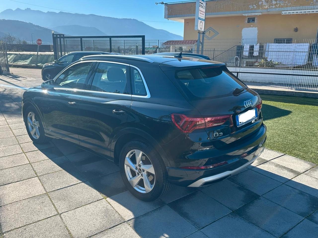 Audi Q3 2.0 TDI 150CV S tronic 200 SPORT-FARI FULL LED