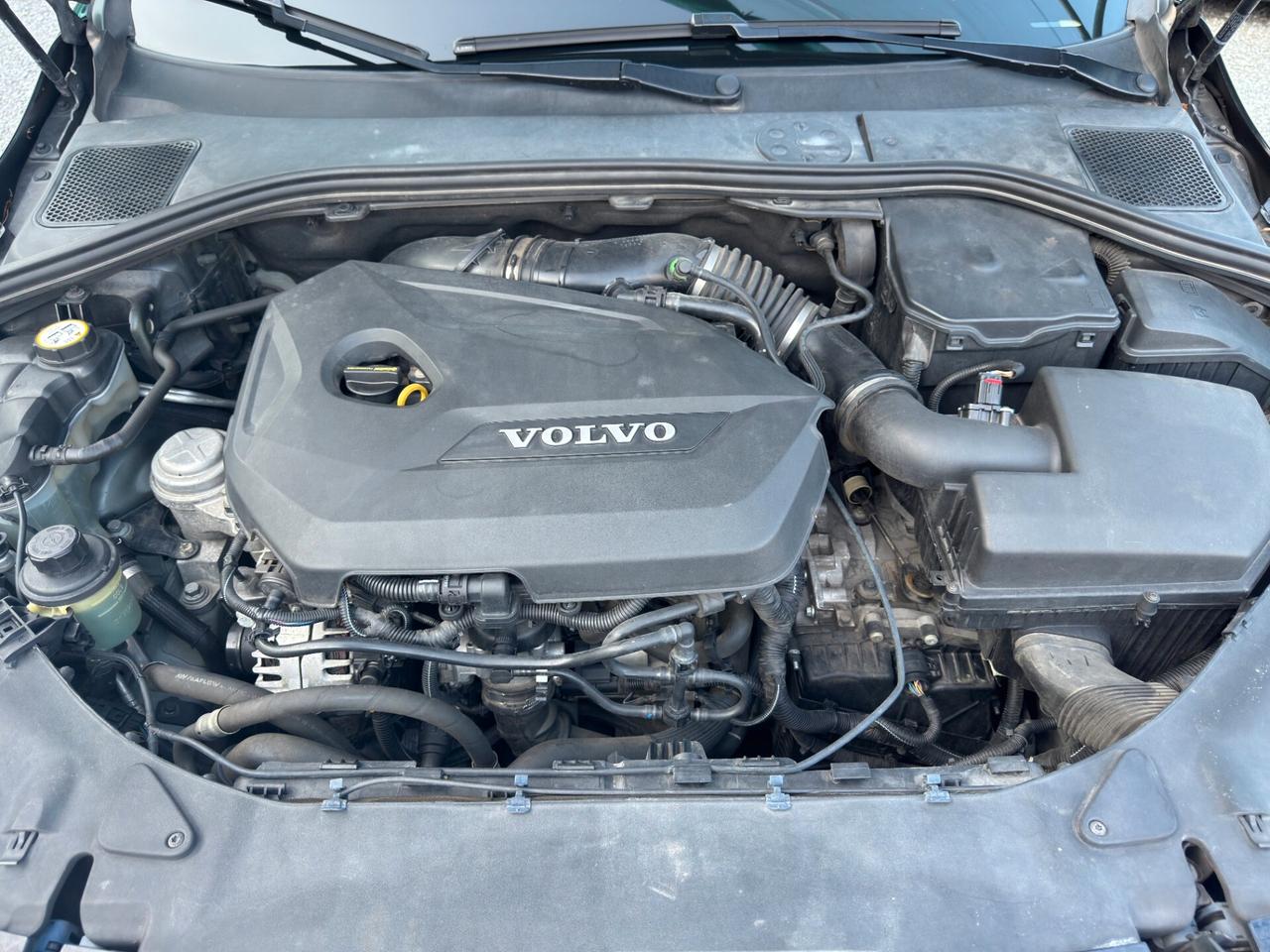 Volvo V60 T3 Powershift Momentum