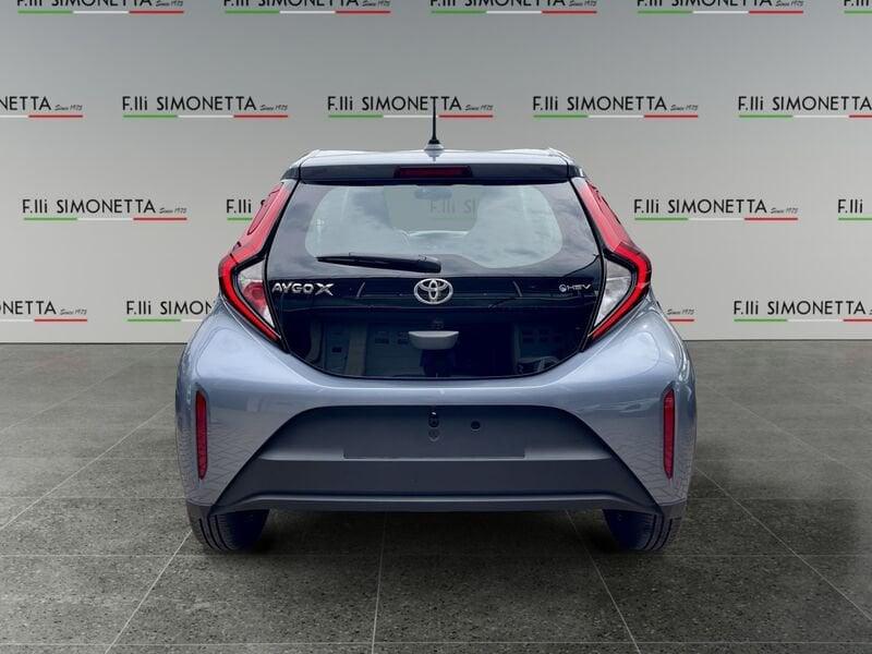 Toyota Aygo X 1.5 hybrid e-cvt - NUOVO