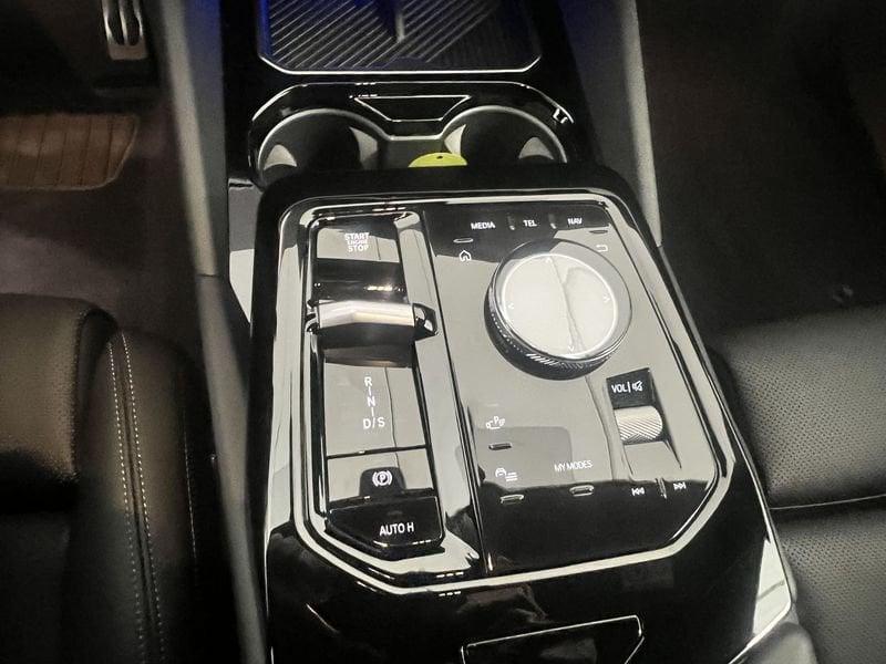 BMW Serie 5 G61 Touring 520d Touring 48V xdrive MSport Pro auto