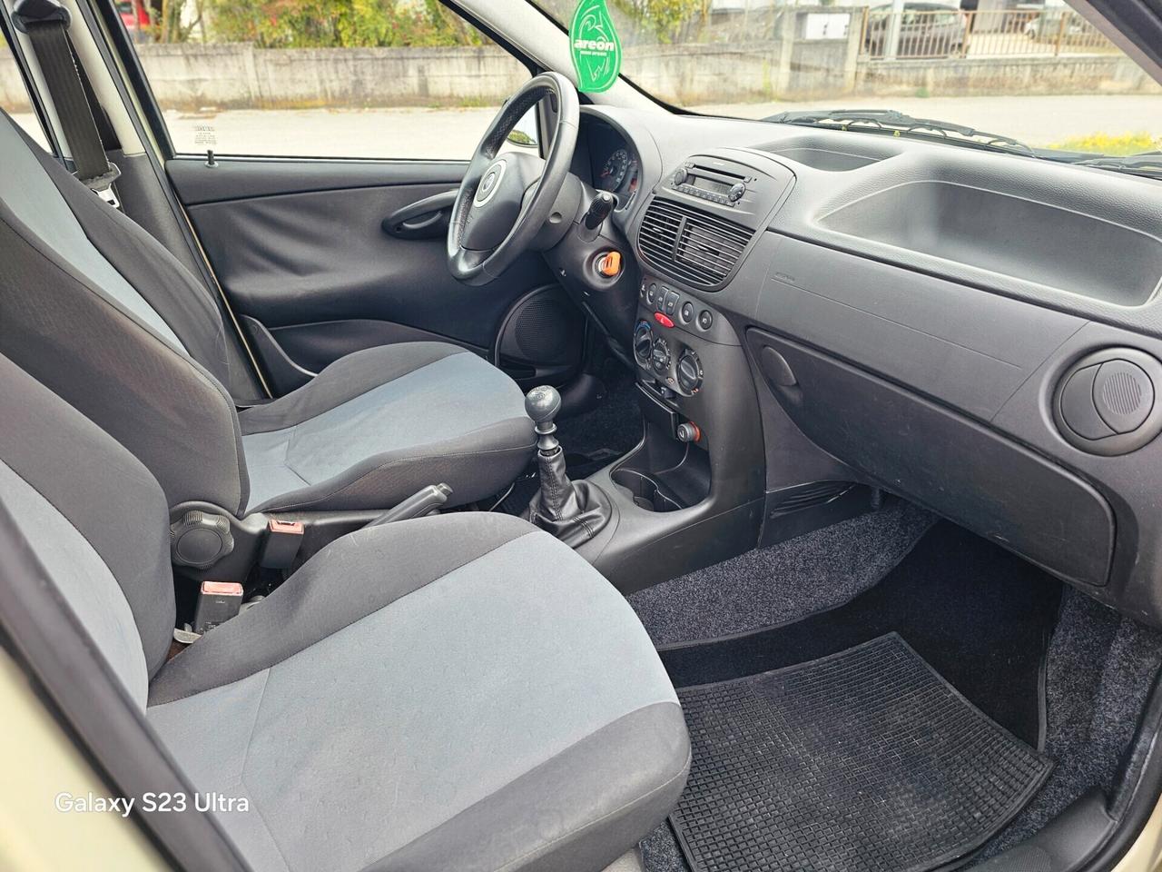 Fiat Punto 1.2 BENZINA UNICO PROPRIETARIO OK PER NEOPATENTATI